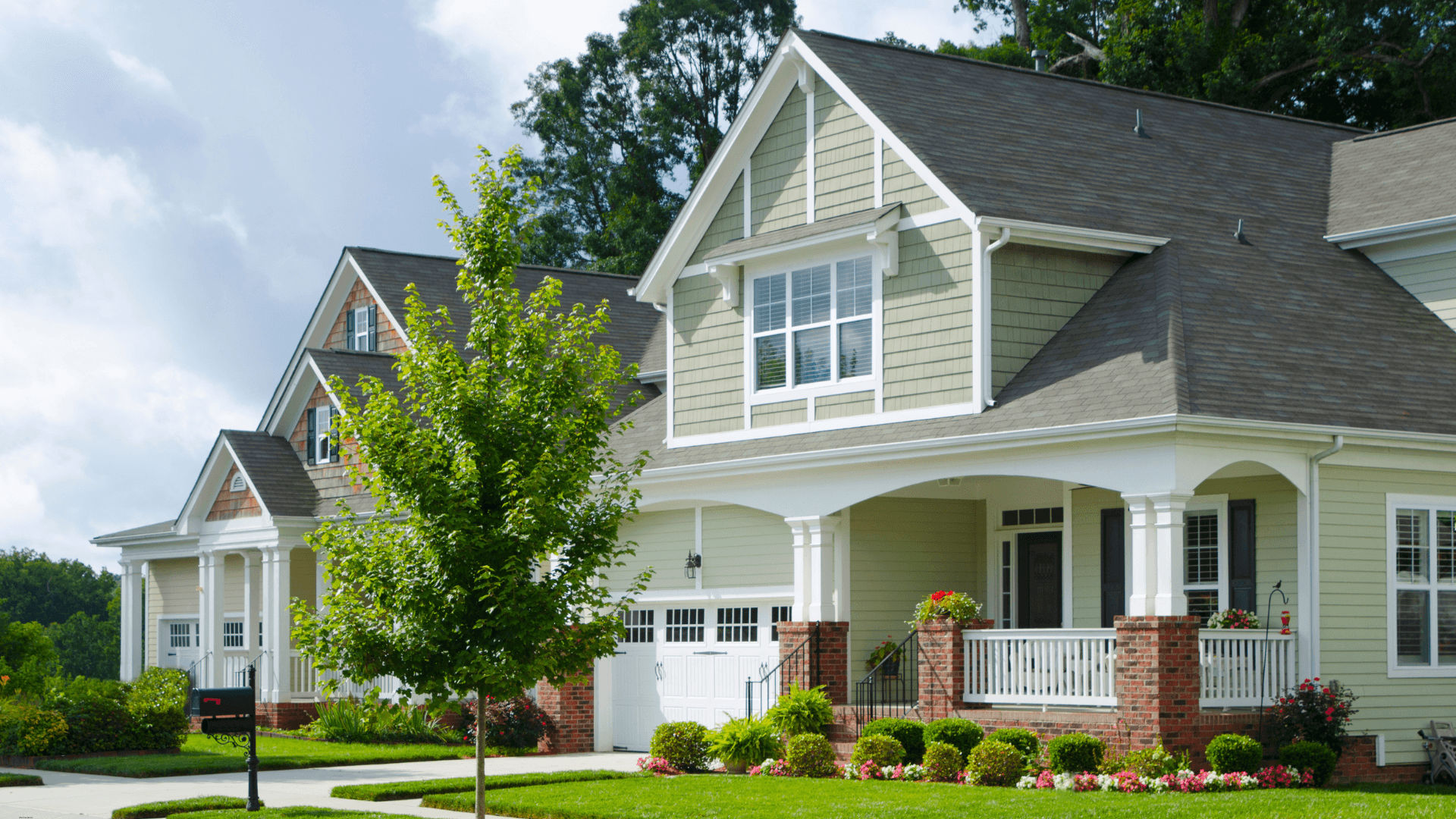 Beautiful house in a neighborhood with a big porch